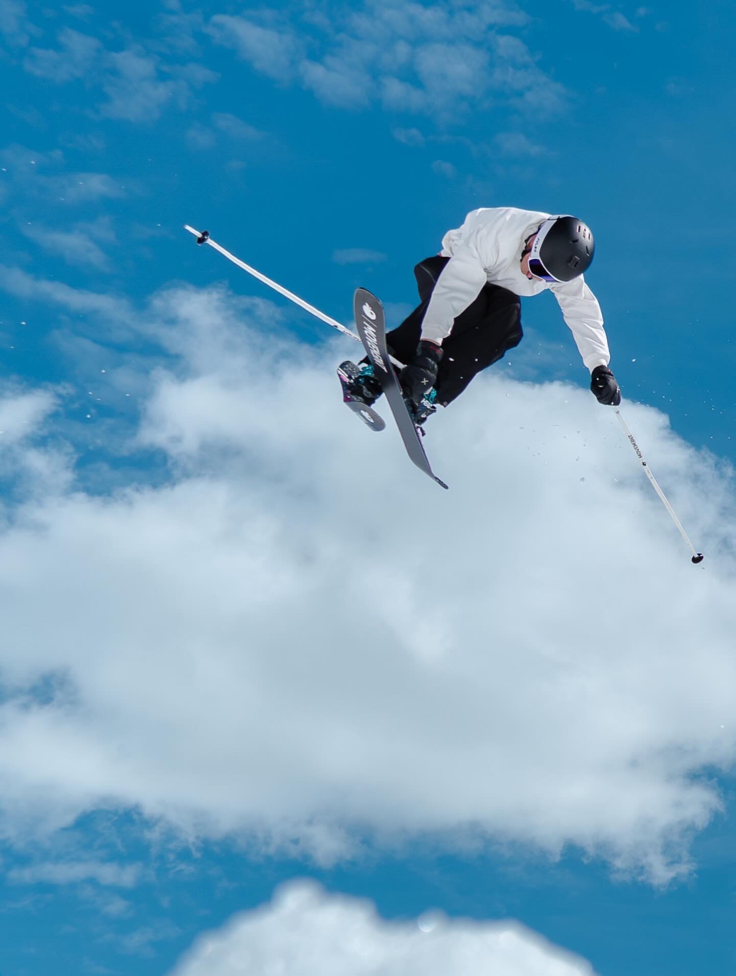 Léo Wittwer en ski freeride